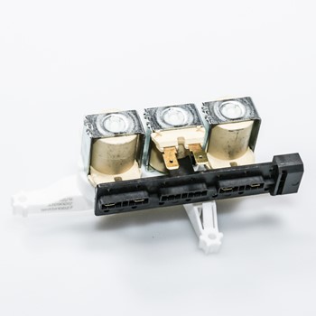 Válvula triple de agua WH13X10027 GE CKD154365