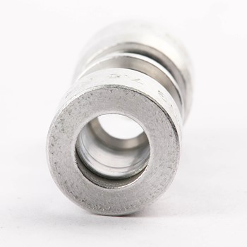 L-R L13005930 Conector reductor de aluminio CKD155057