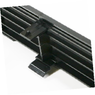 Rejilla/placa de patada, negra 240324411 CKD1533295 CKD1533295